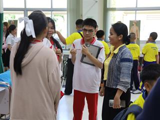 LINE_ALBUM_วันวิทย์ 68_250827_8.jpg