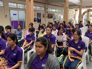 LINE_ALBUM_หนีไฟ69_260814_9.jpg