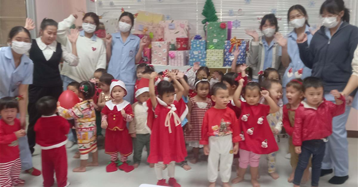 ศูนย์พัฒนาเด็กเล็กคณะพยาบาลศาสตร์ จัดกิจกรรมวันคริสต์มาสและวันปีใหม่ เสริมสร้างพัฒนาการรอบด้านให้เด็กเล็ก